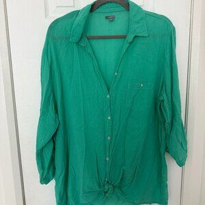 Aerie Lightweight Button Down
